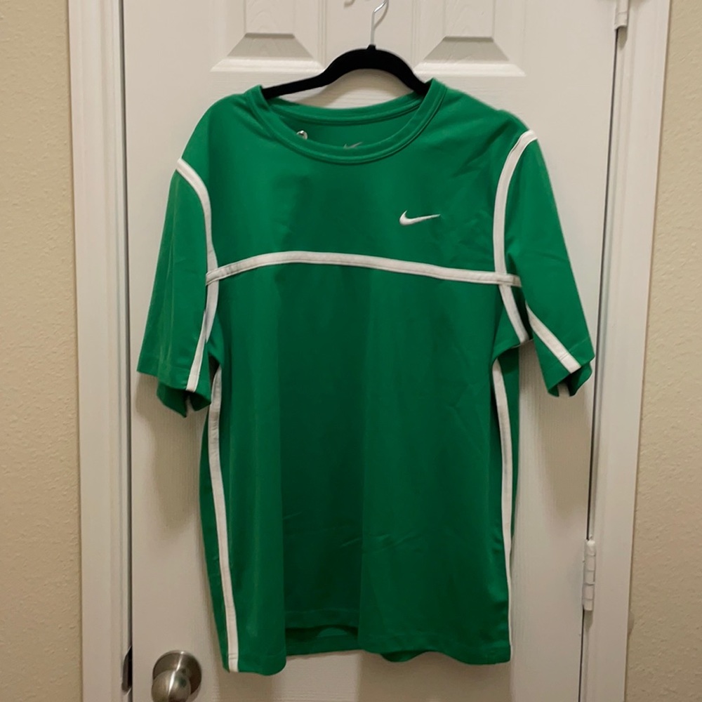 Nike Tennis Shirt